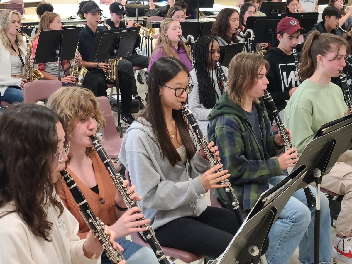 MrAHammerman's tweet photo. O Canada with a band of 80+
Minnesotans and Canadiens at work.
#MusicIsOurLanguage #BandWithoutABorder https://t.co/U2bWeGoSzd