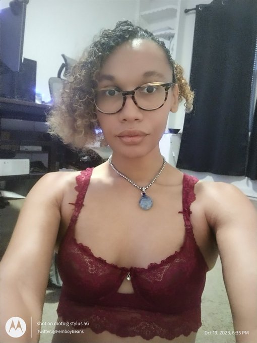 He asked for pictures and then ghosted me. I want your cocks. https://t.co/oDnKnzeT6P