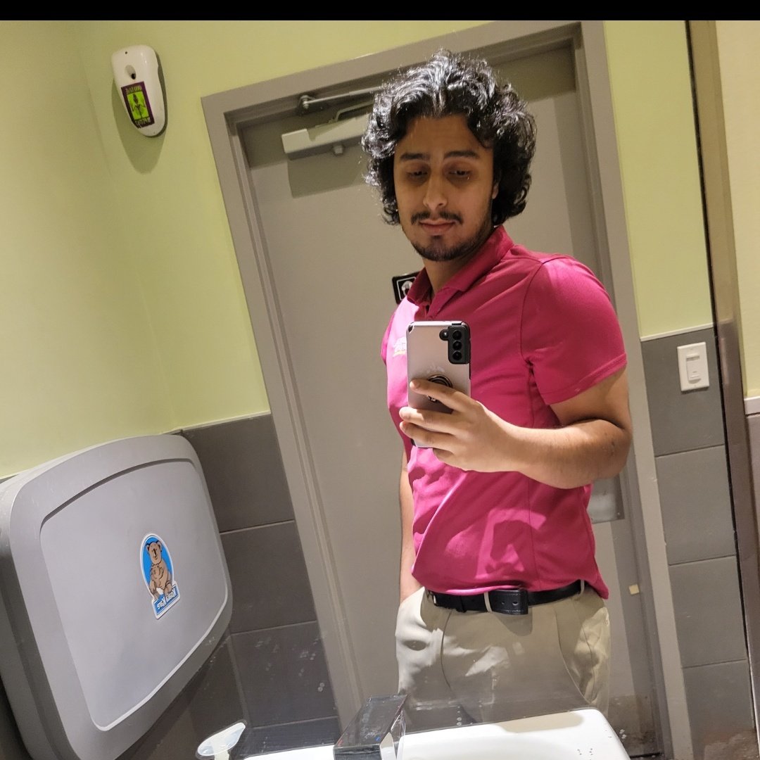 RoguePenguinSSB's tweet photo. Been hitting the gym up. I feel great, and encourage everyone to take this journey sooner rather than later in their life https://t.co/mSm9B5MCd7