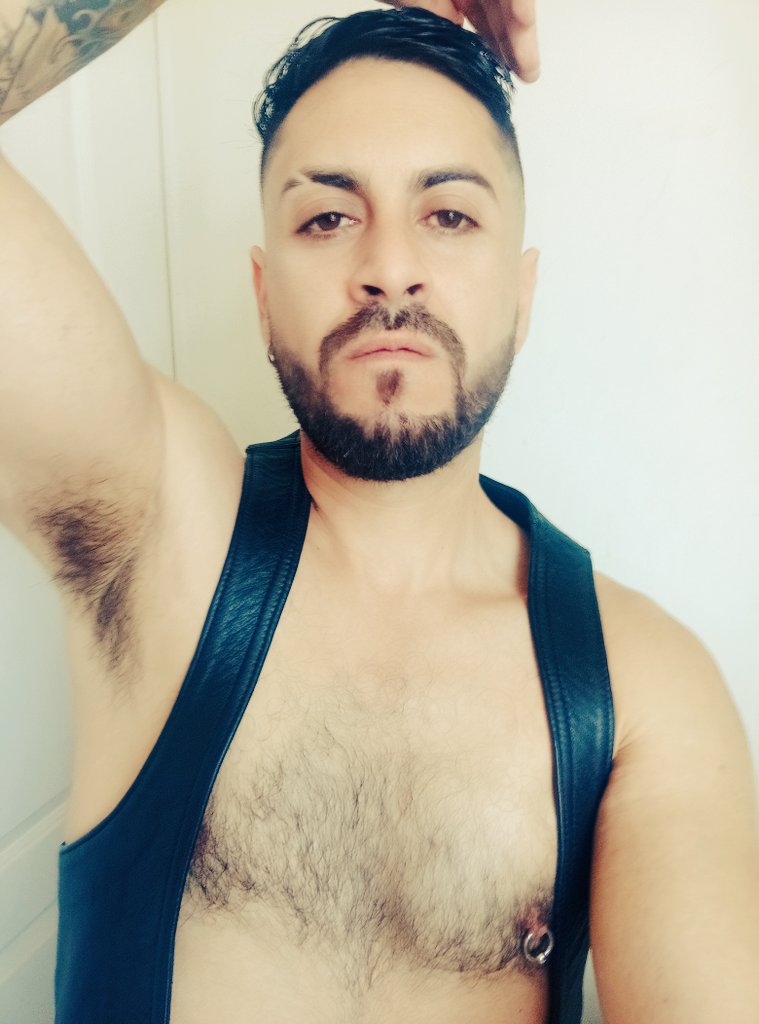 thepowerofpits's tweet photo. #armpits #armpitselfie https://t.co/FdK4eUqHUT