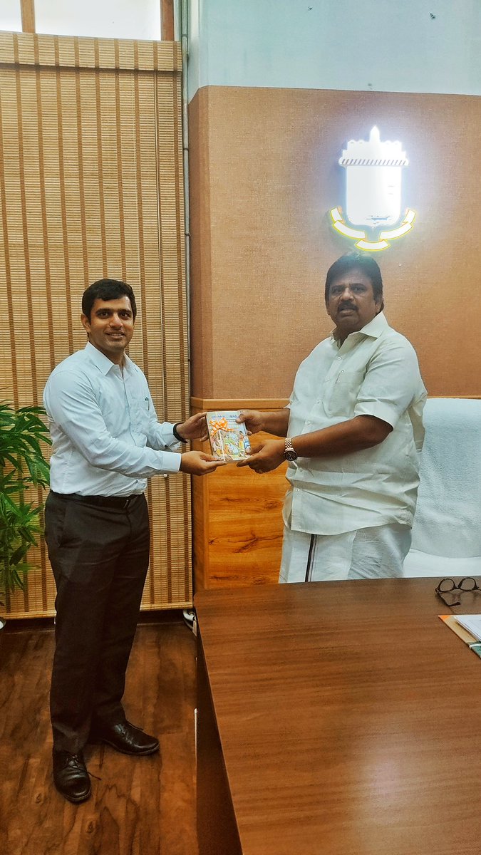 katta_teja's tweet photo. Joined as Regional Deputy Commissioner (North), in Greater Chennai Corporation. Got the opportunity to meet Hon’ble Mayor, Hon’ble Deputy Mayor and Hon’ble Commissioner of GCC. @chennaicorp https://t.co/NMjgI2B0zS