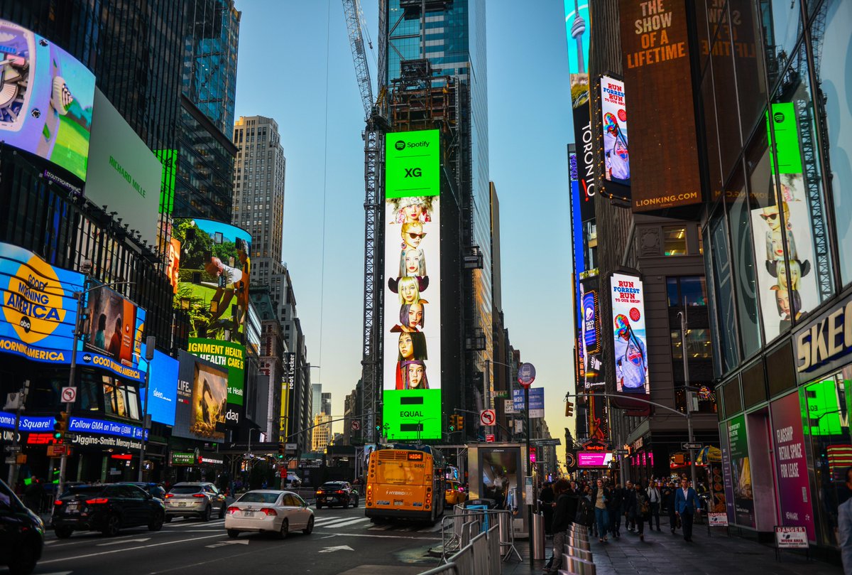 XG is taking over New York’s Times Square! 
Check out the #Spotify EQUAL Japan Playlist!
Thank you Spotify! @Spotify @Spotifyjp

EQUAL Japan
open.spotify.com/playlist/37i9d…

THIS IS XG
open.spotify.com/playlist/37i9d…

#XG 
#XG_NEWDNA
#SpotifyEQUAL