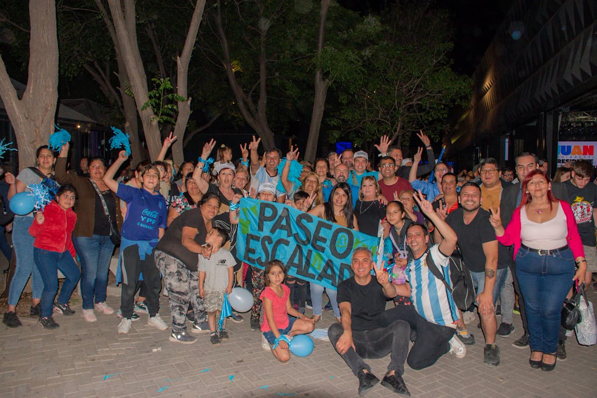 pablomrc's tweet photo. Cierre de campaña de Juan Schiaretti en el Espacio Quality. Todos acompañando al gringo.  #ElVotoQueVale #SchiarettiPresidente #UnPaísNormal https://t.co/zN81l5ZDqo