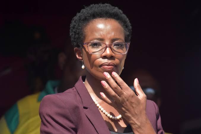 fulu_Nemukula's tweet image. The ANC will stop at nothing to use their majority in their own narrow nonsensical agenda, but are failing to use the same numbers to transform and change people&apos;s lives 🤔
Bloody thugs ..!!
#PublicProtector