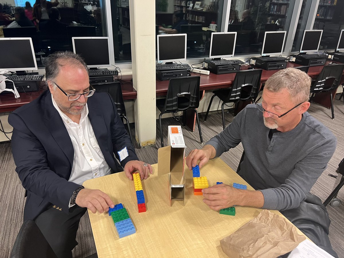 HWCDSB Parent Conference - STEM Engagement Through First Lego League. Great night exploring how to foster a love of STEM and develop skills that last a lifetime <a href="/HWCDSB/">HWCDSB</a> <a href="/CANFIRST/">FIRST Robotics Canada</a> <a href="/MorrisHucal/">Morris Hucal</a>