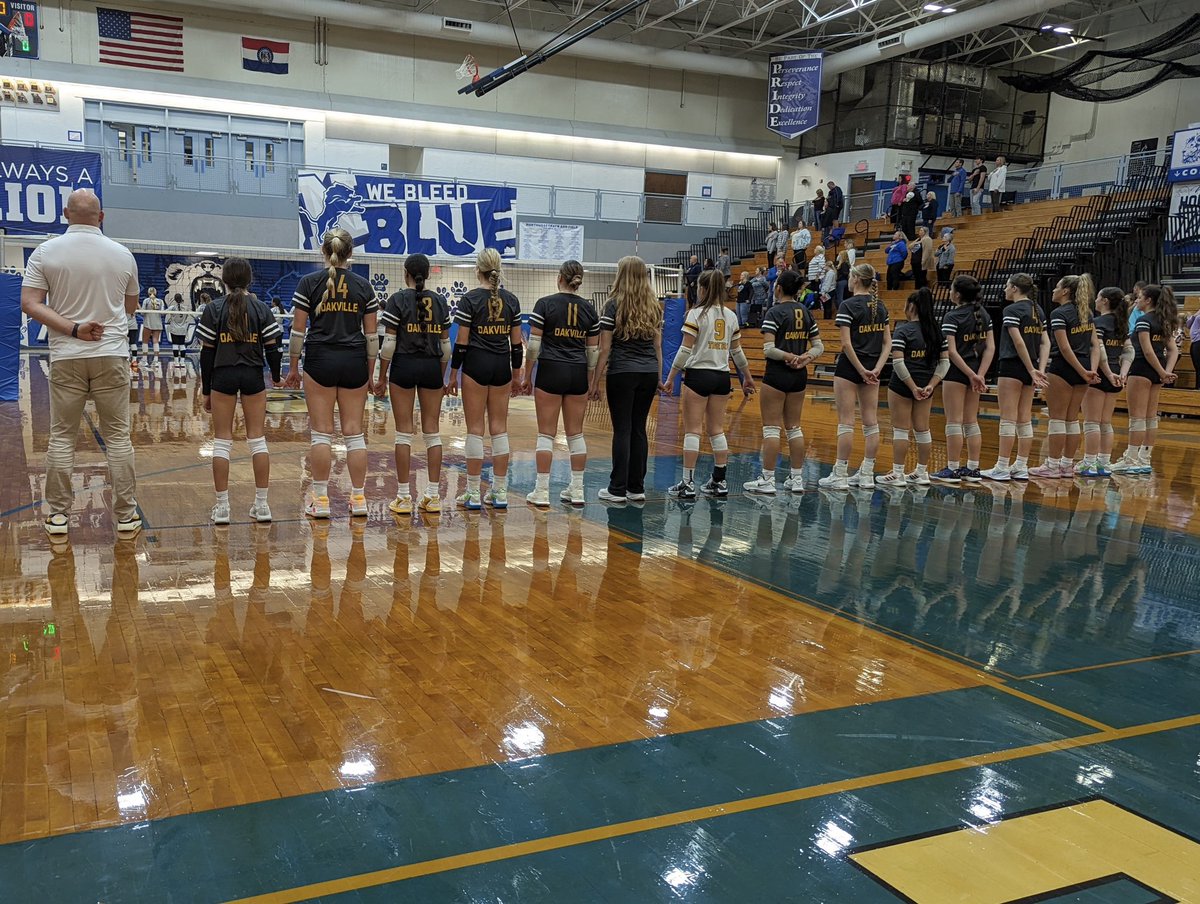 Varsity got the win in 3 tonight!  Congrats, ladies!!

Tigers move on to the C5D1 Finals, Saturday at Noon at Northwest. 

<a href="/BCzuppon/">Becky Czuppon, OHS A.D.</a> <a href="/OHS_Tigers/">Oakville High School</a> <a href="/OakvilleBoysVB/">Coach Betz</a> <a href="/MrsMueller4/">Suzy Mueller</a> 

#togetherweroar