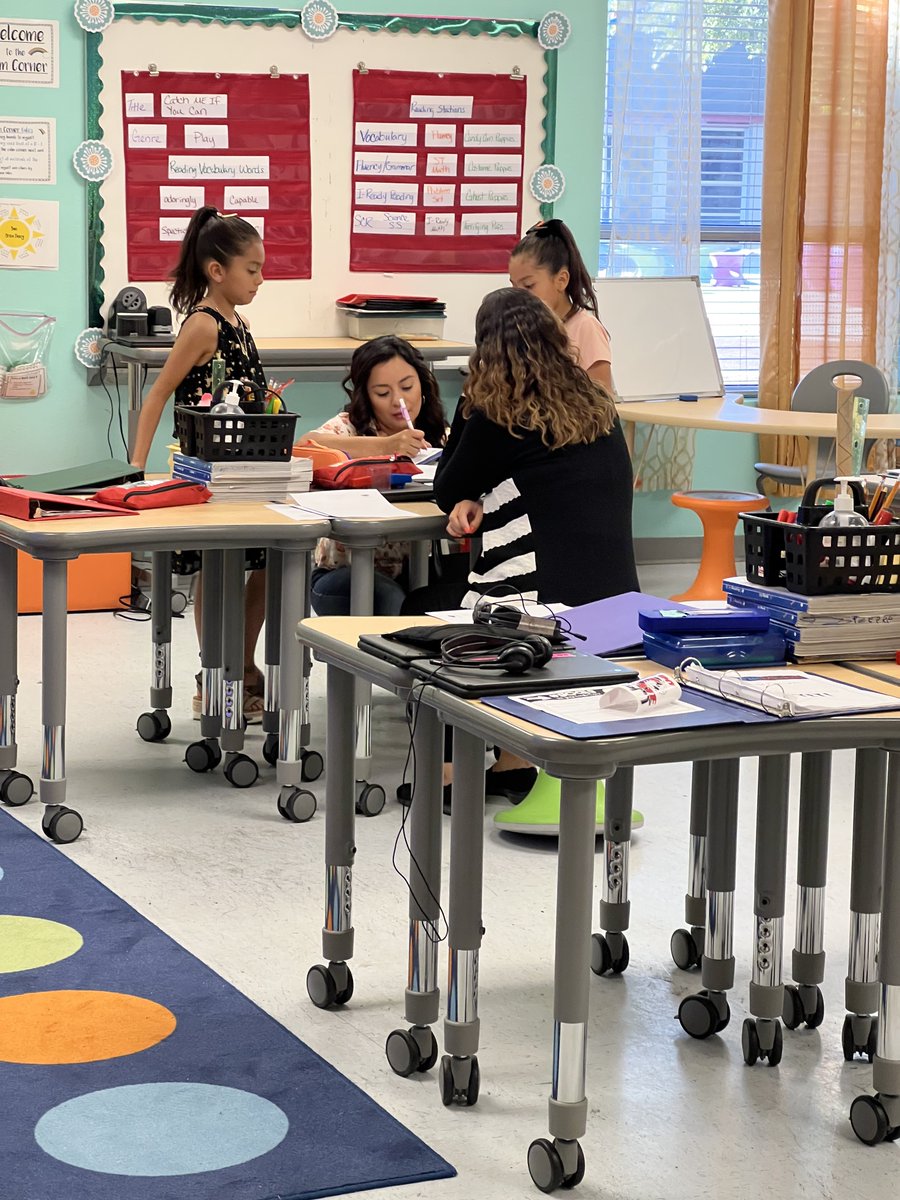 DGarcia_CTW's tweet photo. We had a great Open House today at the Den! Student Led conferences with our Panthers followed by a breezeway filled with our Amazing Community Partners! Thank you for your support! @alchemykarate @gcu @EPCCNews @wtcep @epcommservices @ClintISD #WeAreClintISD https://t.co/zSr6i6rR1B