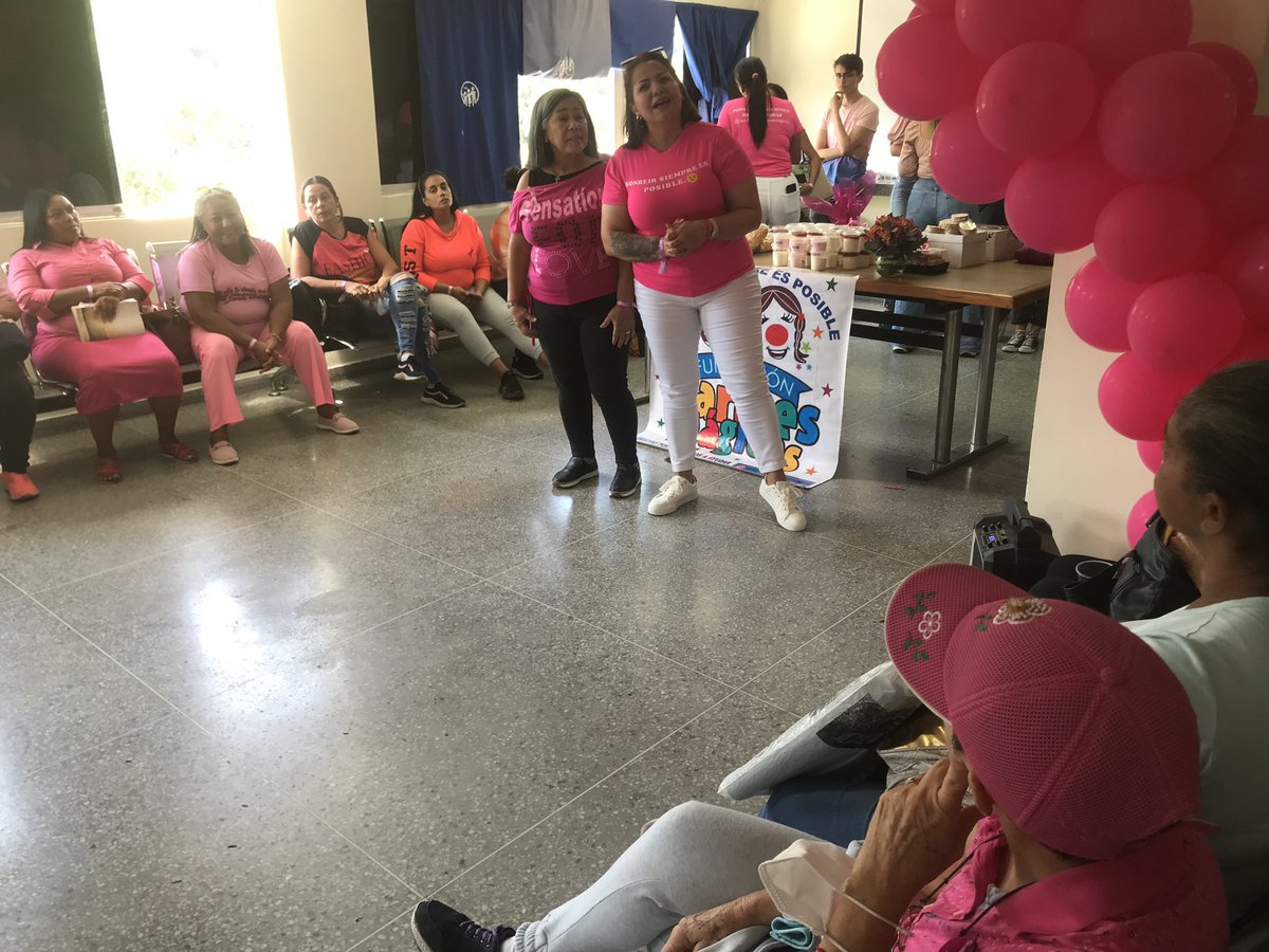 Hoy celebramos  la lucha contra el Cáncer de mama con actividades educativas y recreativas dirigidas a todas las pacientes que están transitando por esta patología. Gracias a los médicos e invitados de hoy disfrutaron de un buen día! <a href="/Somosivss/">Instituto Venezolano de los Seguros Sociales</a> <a href="/MagaGutierrezV/">Magaly Gutiérrez Viña</a> <a href="/NicolasMaduro/">Nicolás Maduro</a>