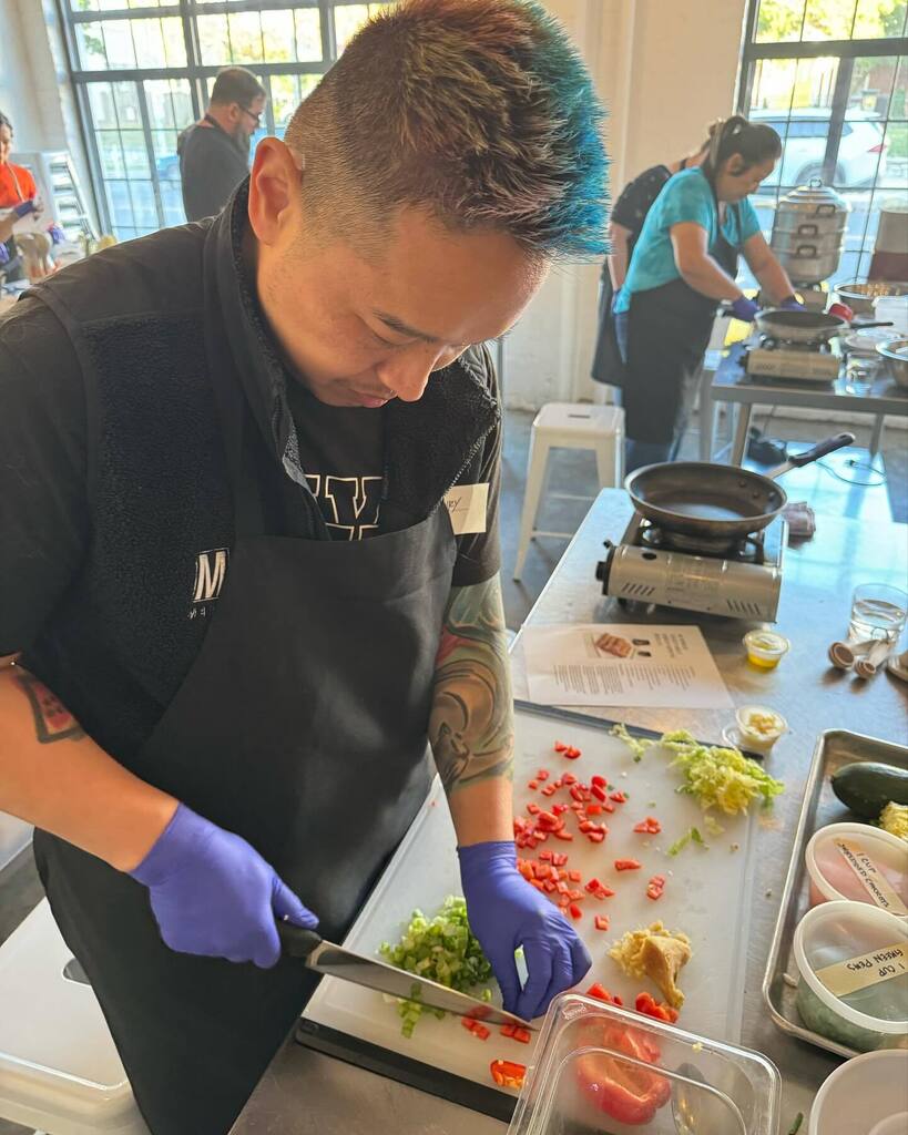 Jestertunes's tweet photo. We took a dumpling cooking class tonight. Super fun and the food was great! https://t.co/5zDuSLP1Zk https://t.co/YSTZeluNcW