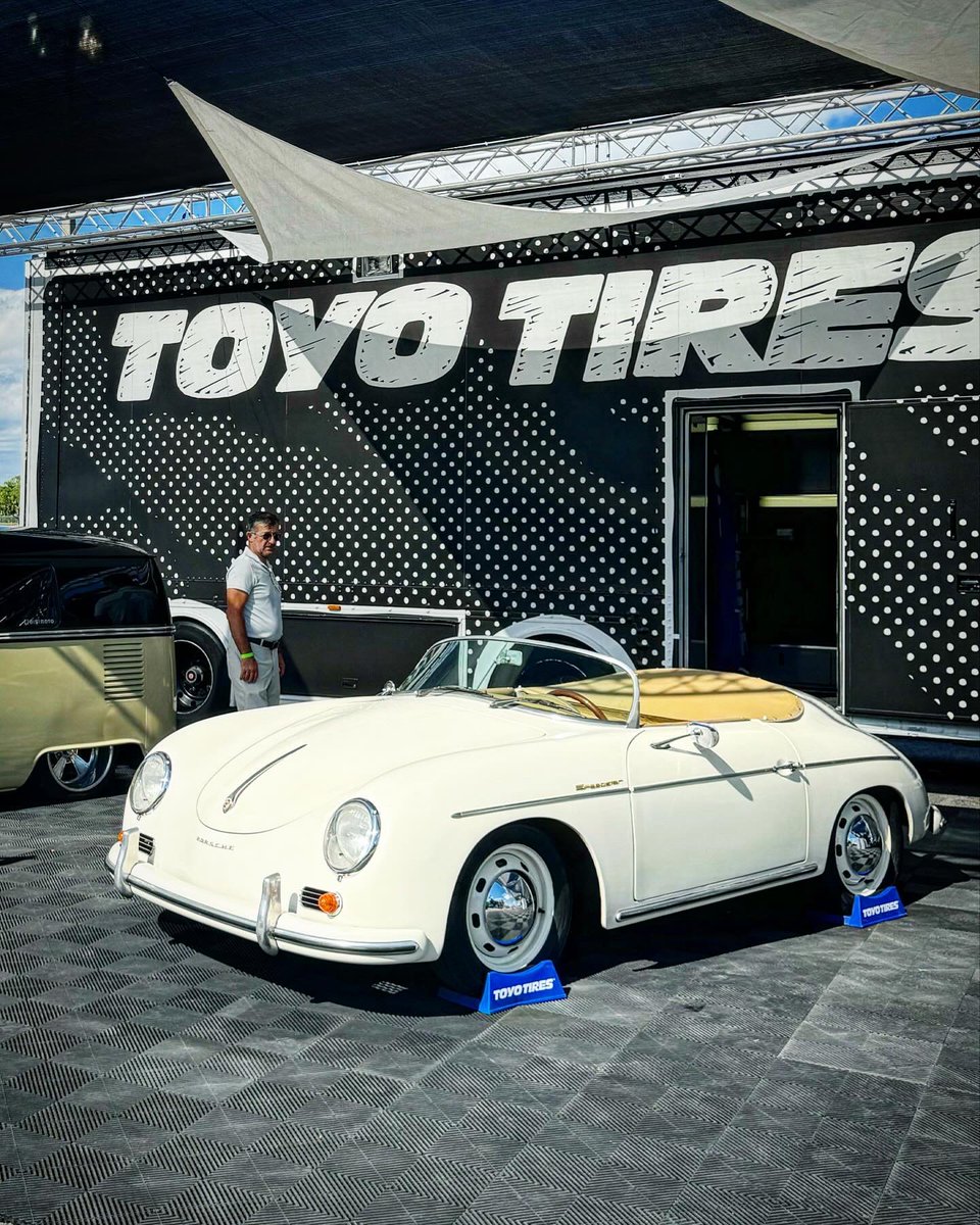 bisimoto's tweet image. I love modern technology!
A special thanks to @ToyoTires for the unique opportunity to display recent #Bisimoto creations at Miami 's @ElectrifyExpo event.
Such a wonderful excursion, and the perfect venue to launch my new #DragCar with  @UnpluggedTesla .