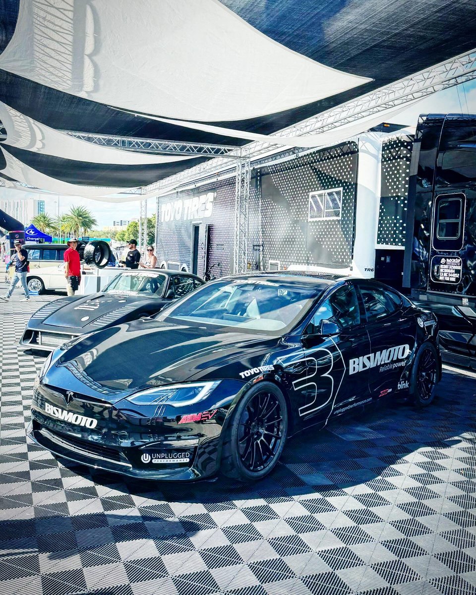 bisimoto's tweet image. I love modern technology!
A special thanks to @ToyoTires for the unique opportunity to display recent #Bisimoto creations at Miami 's @ElectrifyExpo event.
Such a wonderful excursion, and the perfect venue to launch my new #DragCar with  @UnpluggedTesla .
