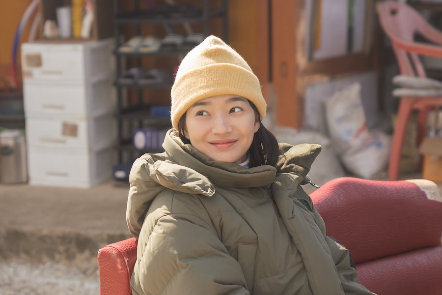 soompi's tweet photo. #ShinMinAh Exudes Cozy Vibes In Upcoming Heartwarming Fantasy Film "#OurSeason"
https://t.co/I0b1DzTRUS https://t.co/pNli2HwV0s