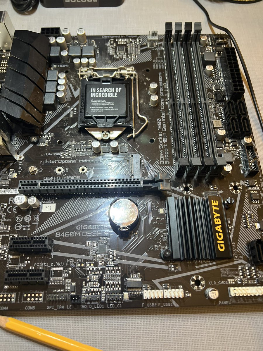 This guy was cool enough to bring in his old computer circuit board for us to analyze the elements and details of how electrical energy flows! #exleytweets #braj5math <a href="/exleyexpress/">Exley</a>