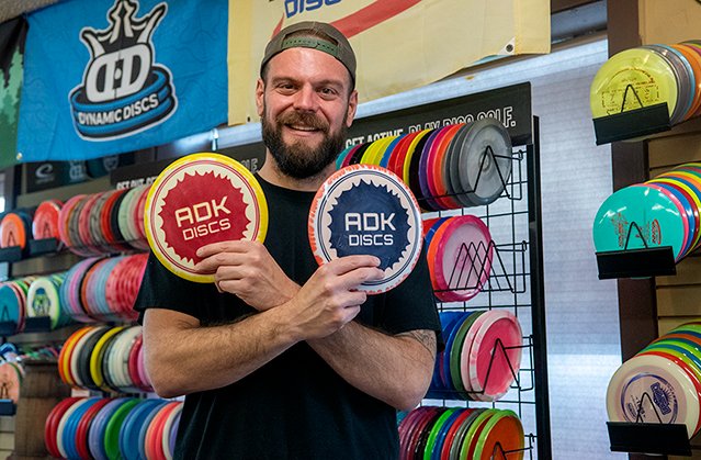 dgazette's tweet image. #GettingToKnow Andrew Chamberlaine took a sport and turned it into a business with ADK Discs
dailygazette.com/?p=370894&amp;amp;prev…