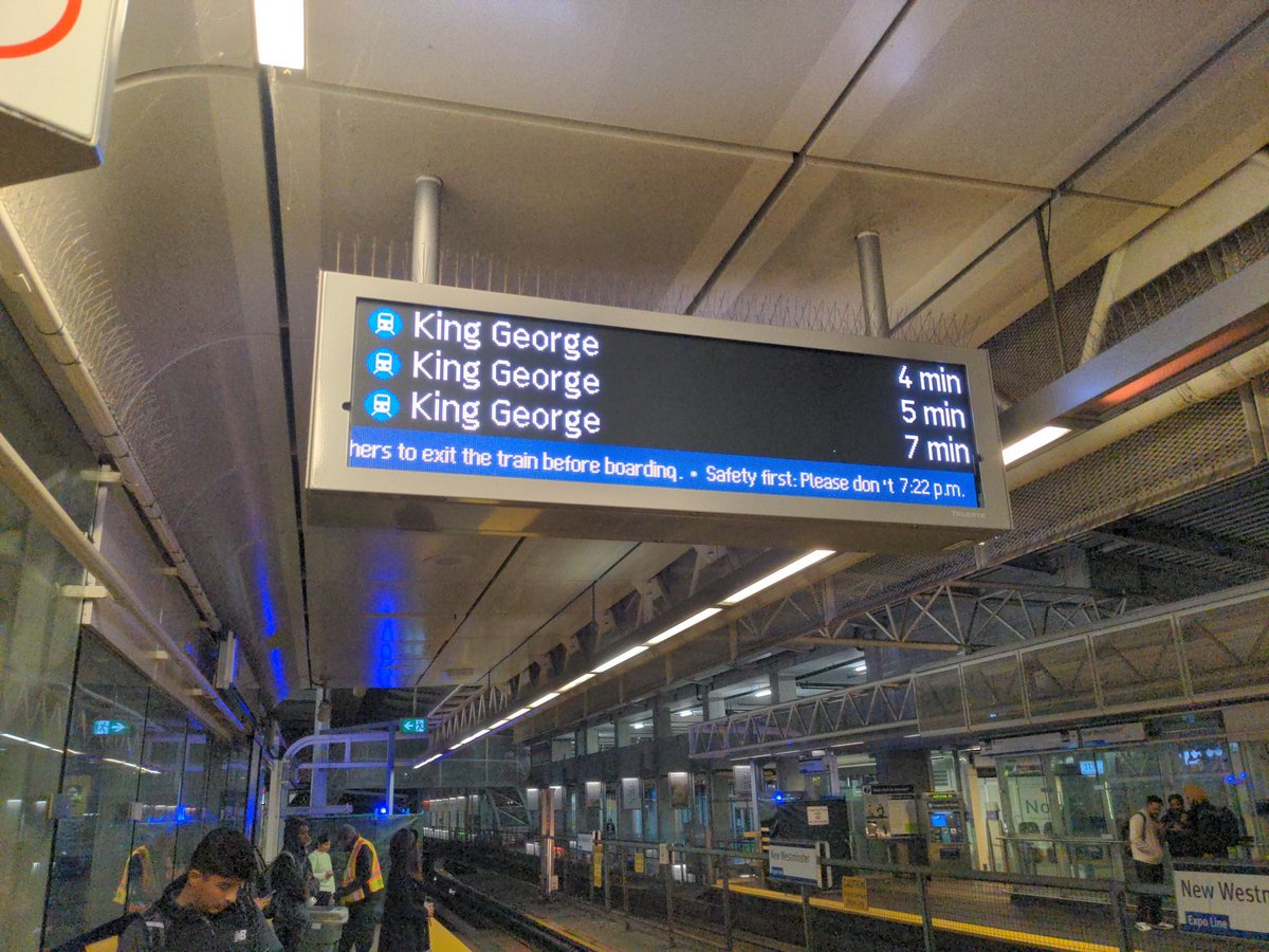 SacredAndyman's tweet photo. @TransLink at New Westminster station. Why is there no indication of a train towards Production Way-University? https://t.co/o0ugKU9GYC