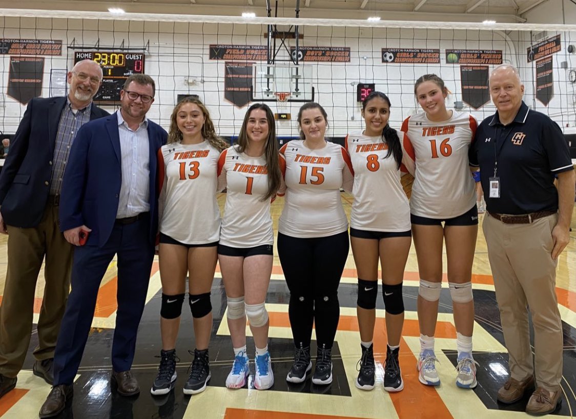 CrotonVball's tweet photo. A senior night for the books!  
Erin Baumeister (#potm) 24 serve attmps, 8aces, 9K
Ellie Fredman 6assts
Zoe Brown 3aces, 7assts
Katie Kurtz (#POTM) 4K, 4D, 2.39 passer rating!!
@lohudsports @CrotonAthletics https://t.co/aFmEfyl5gd