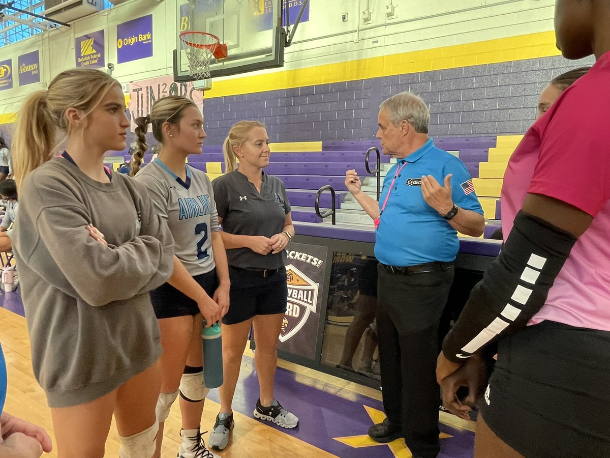 VB: <a href="/airlinevolleyb1/">airlinevolleyball</a> wins 3-2 over <a href="/CE_BYRDVB/">CE BYRD Volleyball</a> 
20-25
25-22
22-25
25-16
15-12

Lauren Closner: 3 aces, 7 kills, 7 aces
Alex Knowles : 3 aces, 24 assists, 14 digs
Sicily Fontaine: 4 aces, 25 digs
Ja’Niyah Boudreaux 11 kills, 11 digs