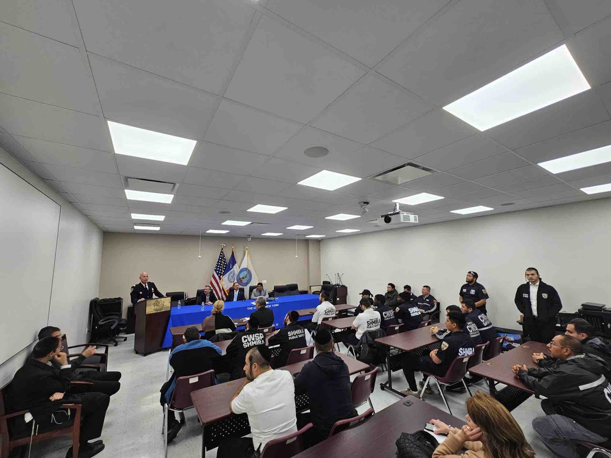 NYPD66Pct's tweet photo. Thank you all for attending the Community Council. Congratulations to Officer Alter, who is honored for his excellent police work. We look forward to seeing everyone next month.
#communitycouncil
#communityboard12 https://t.co/5Mrt3V5PGz