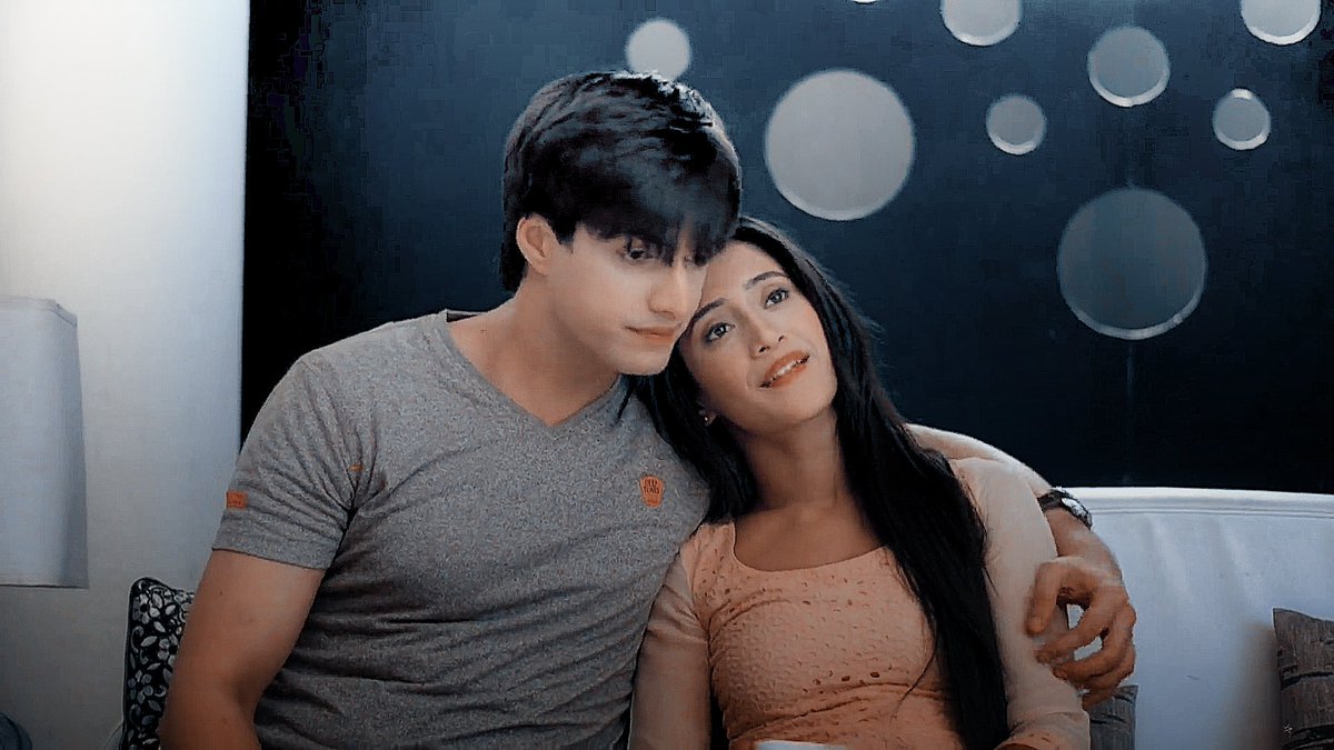 𝘔𝘰𝘮𝘦𝘯𝘵𝘴 𝘸𝘪𝘵𝘩 𝘺𝘰𝘶,𝘵𝘩𝘢𝘵'𝘴 𝘸𝘩𝘦𝘯 𝘐 𝘸𝘪𝘴𝘩 𝘐 𝘤𝘰𝘶𝘭𝘥 𝘴𝘵𝘰𝘱 𝘵𝘩𝘦 𝘵𝘪𝘮𝘦.

#Yrkkh || #Kaira 
#MohsinKhan || #ShivangiJoshi