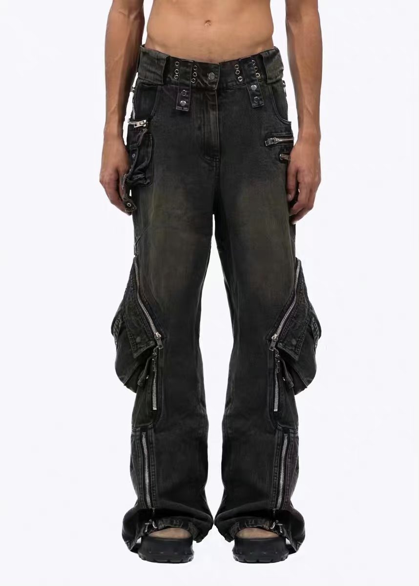 SKZLOOKBOOK's tweet photo. Stray Kids ＜樂-STAR＞ UNVEIL : TRACK 1 "MEGAVERSE"

#LEEKNOW
TOP｜Chrome Hearts
Waffle Triple Cross Tee

JEANS｜NO/FAITH STUDIOS
GREEN BLACK USED CARGO
EUR 290

#straykidslookbook
#StrayKids
#MEGAVERSE https://t.co/bCBhMbicjP