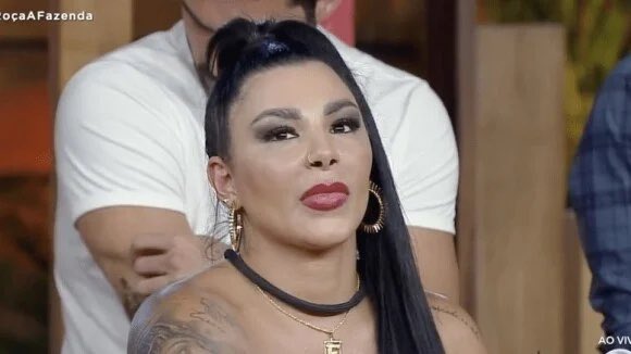PortalInesBr's tweet photo. ALGUÉM MAIS COM RANÇO DESSA MULHER? EM QUANTOS SOMOS? #AFAZENDA https://t.co/1TmXgDRy8Q