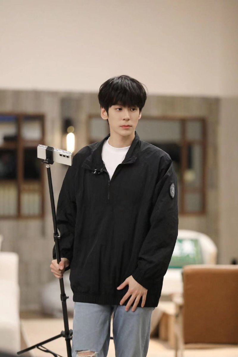 cdrama_update's tweet image. #WeiZheming for #CallMeByFire S3   

More snaps - weibo.com/6457308749/495… 

#MilesWei #魏哲鸣 
#披荆斩棘 #披荆斩棘3