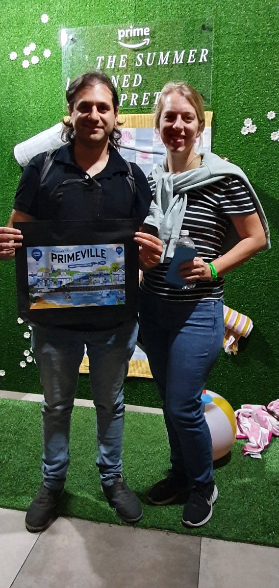 SajeSays's tweet photo. #primeville is awesome https://t.co/nKg1WGX4bM