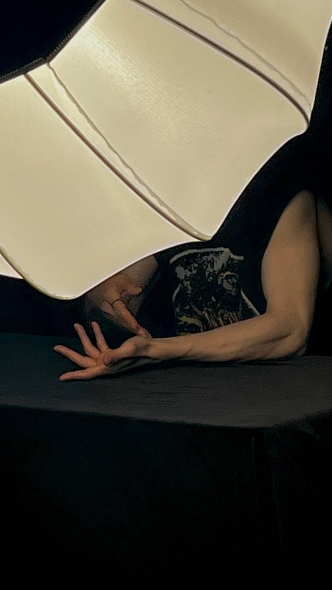 _berryty's tweet photo. 스텝 분 인스타 속 이제훈🩶

팔이 이제훈이라고 자기주장 개쩌는듯

#이제훈 #leejehoon https://t.co/AA5NQAtfDR