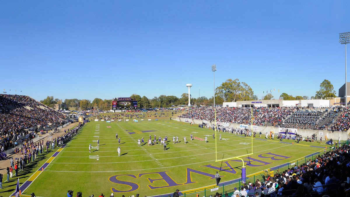 jmwall10's tweet photo. Blessed to receive an offer from Alcorn State University!🙏 @OB_football @RivalsCole @ChadSimmons_ @Zach_Berry @SouthpawShotz https://t.co/BQBjoCy0mO
