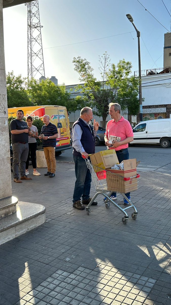 Daniel Tonelli tweet media