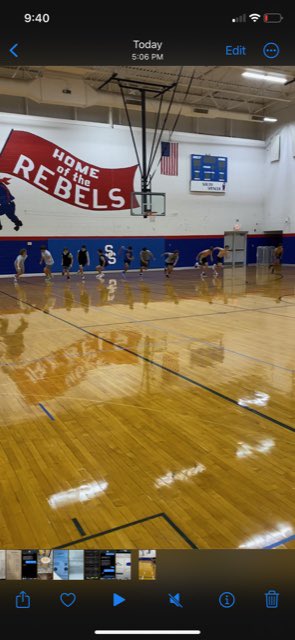 SSHSRebelsHoops's tweet photo. South Spencer alumni @mdonoho33 is helping to raise money for the HS teammate of one of his current teammates @HanoverCollege who is fighting cancer.  @SSRebelshoops chipped in and ran sprints to honor this courageous person.  Keep fighting Quentin!! https://t.co/bSuNFJUGBv