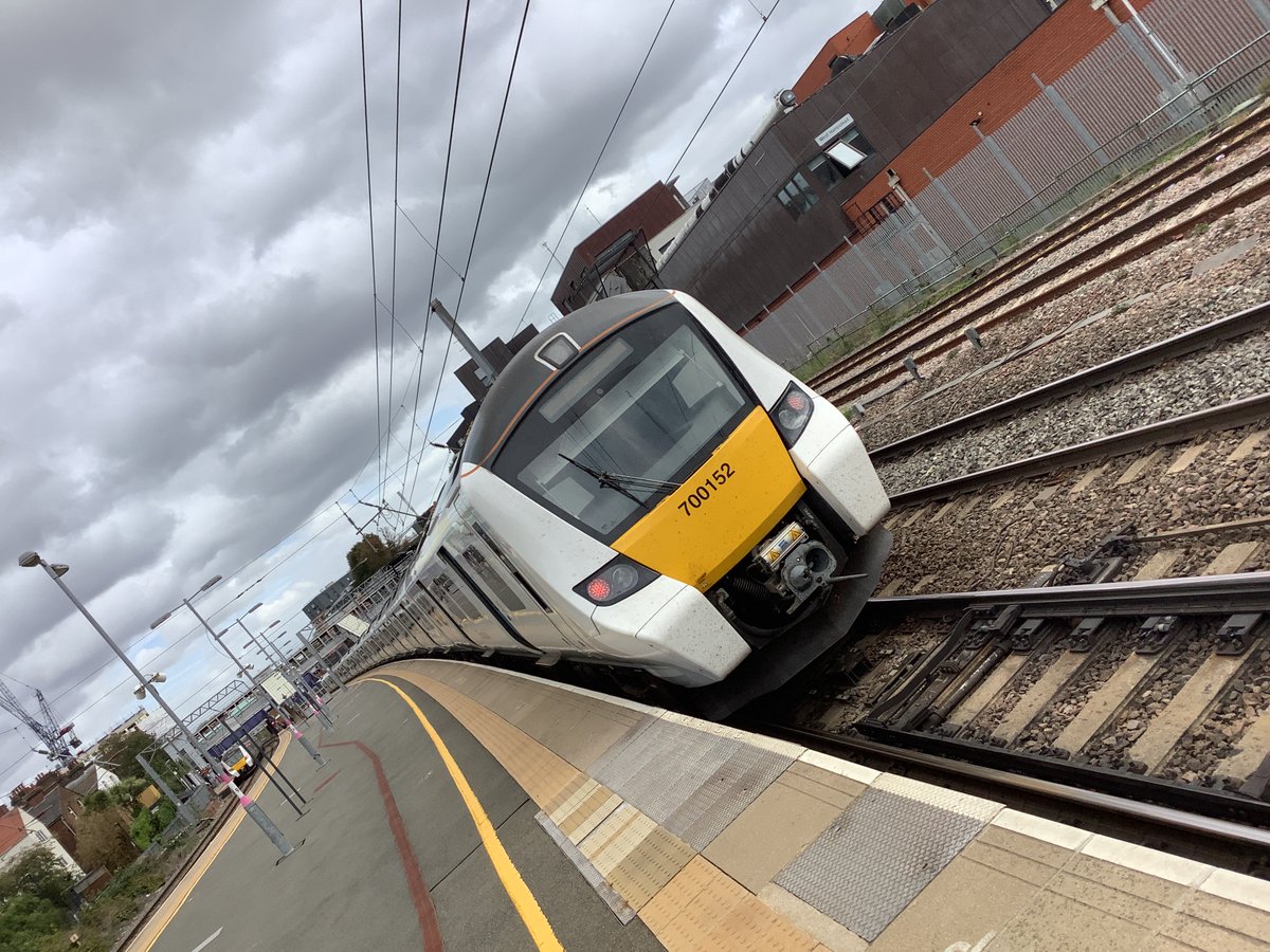13milepost's tweet photo. OTDIH: 1979 #WestHampstead PSB opens, 44 years of continuous signalling operation , our last year as a PSB with conversion to computer based interlocking over this years Xmas Shut down period. #Thameslink #BedPan #WH44 #WaitSig 🚦📞🕰️
#TrackTeam 🚧🦺🚦 https://t.co/3KCdEDihGT