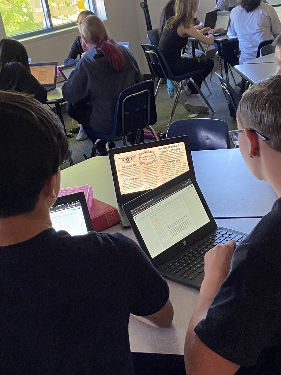 MrsJohnsonAVID's tweet photo. First World Cafe of the school year was a but rocky with all the obstacles that came our way, but we made it through with new knowledge and understanding of how Shakespeare’s background influenced Romeo & Juliet! #worldcafe #focusednotetaking @CreekviewAVID @AVID4College https://t.co/mbqNpkDdS3