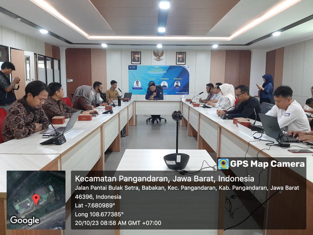 pkp_pangandaran's tweet image. Ketua Unit Humas &amp;amp; Kerjasama mengikuti kegiatan workshop pengelolaan data dan media sosial di PIAMARI, Jumat (20/10) #pkpp #pangandaran