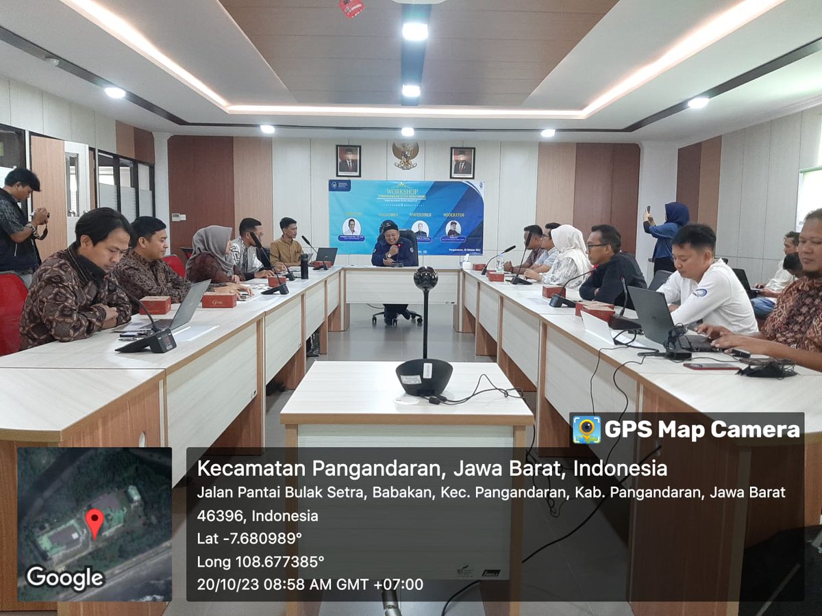 pkp_pangandaran's tweet image. Ketua Unit Humas &amp;amp; Kerjasama mengikuti kegiatan workshop pengelolaan data dan media sosial di PIAMARI, Jumat (20/10) #pkpp #pangandaran
