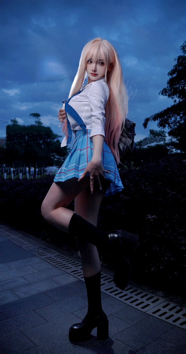 喜多川海梦✨
夏日的傍晚，来一场约会吧～
#cosplay 
#Kitagawa #きたがわ