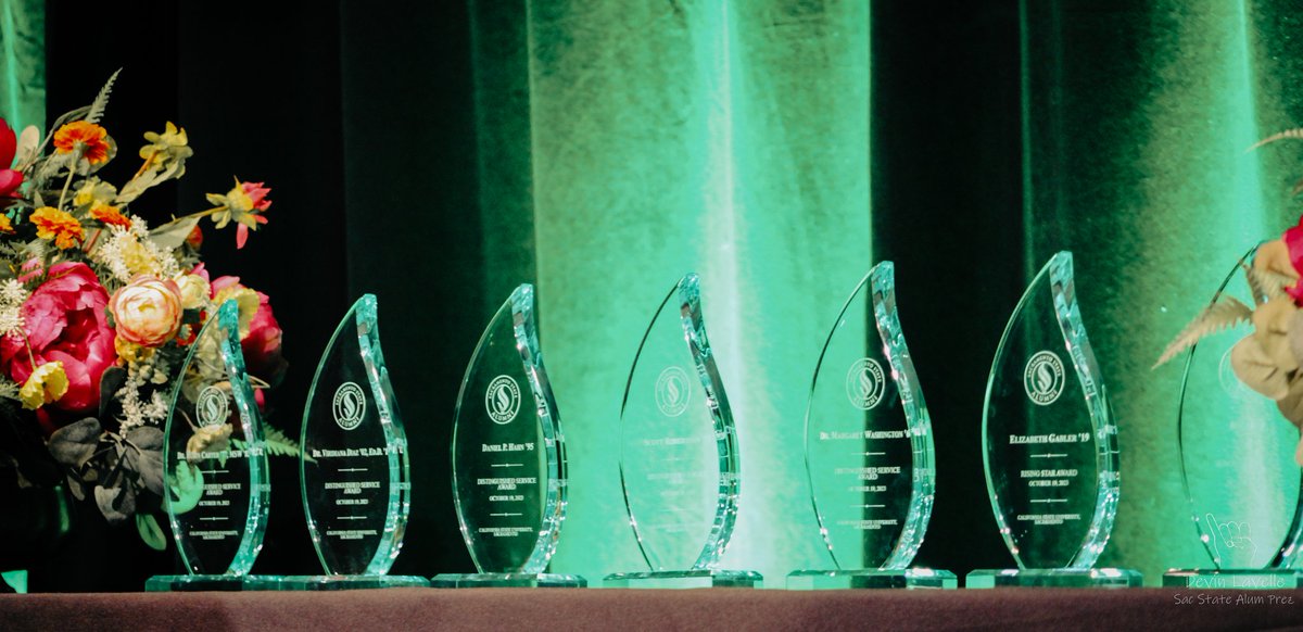 devinlavelle's tweet image. Some behind the scenes shoots from the @SacStateAlumni Distinguished Alumni Awards, honoring incredible people who prove that @SacState is #1. (#StingersUp!)
@DrLukeWood @Chief_Hahn Dr Robin Carter, Margaret Washington, Verdiana Diaz, Bob Olsen @coachscott916 @ElizabethTinkG