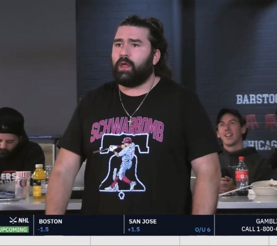 hen_ease's tweet photo. When Dumbledore says you gotta kill Buckbeak https://t.co/OYhpmxYB94