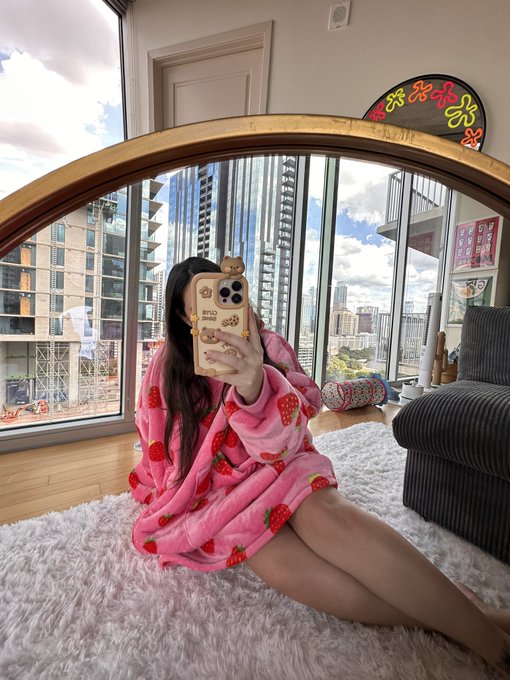 this is what girls actually look like 24/7 https://t.co/kax1T9c3oe<a href="/tag/sxsw"class="tags"><span>#sxsw</span></a>