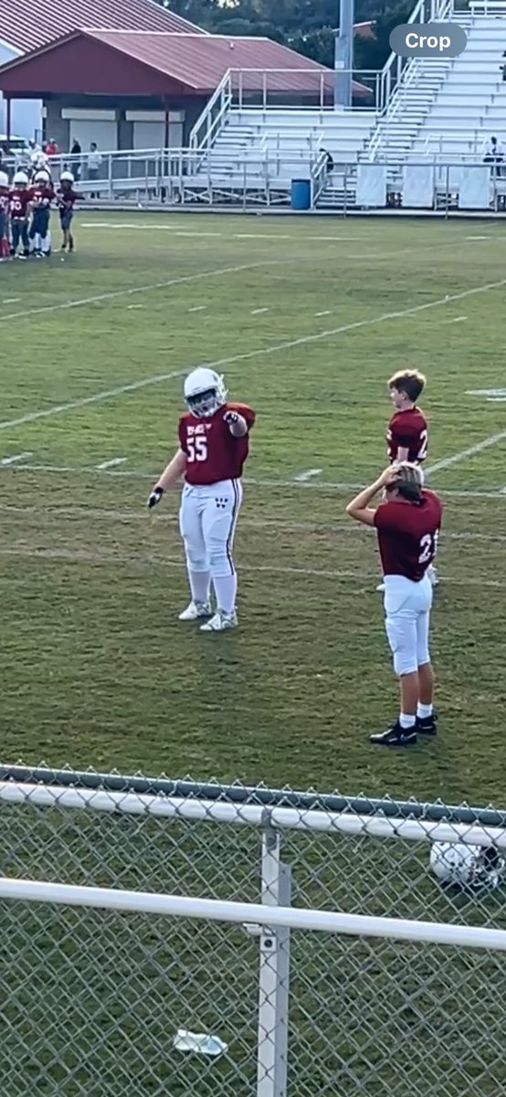 dewayne_lavelle's tweet photo. 5th grade year is in the books. 7-1 on the season. Only loss was against 6th graders. So proud of BIG 55. You always want to see improvement and he got better each week. Congrats to the coaches and players! #godogs #prouddad #noiinteam #heart #family #big55 @MelissaLavelle https://t.co/Bp72psvbmY