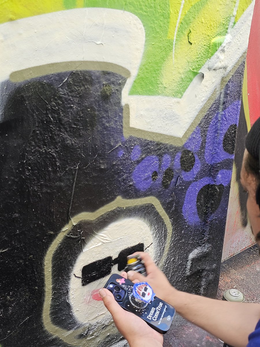 It's our face on the mural!

#DElight_PartyinMEL
#DElight_Party_in_MELBOURNE