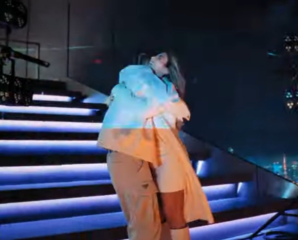 malumania_br's tweet photo. Estou CHOCADA até agora que o Maluma escondeu tanto essa gravidez que nos detetives não desconfiamos se nada é MTO MENOS desse chá revelação. 

Maluma vai ser pai de uma menina 💘 https://t.co/smDcLdyUNn