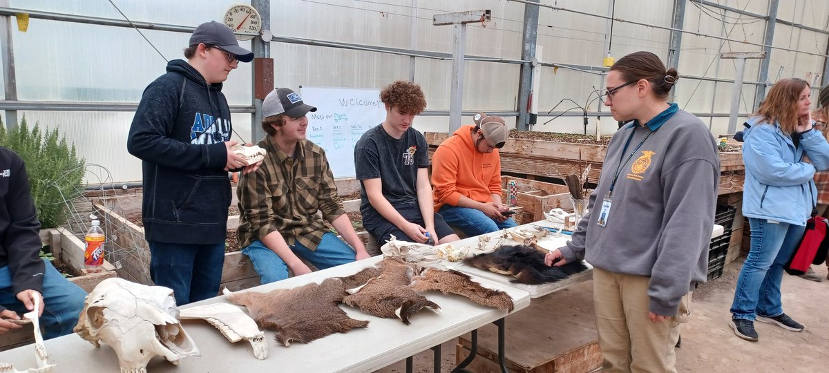 LISDTECHCenter's tweet photo. Lenawee County Sophomores exploring opportunities at the LISD Center for a Sustainable Future. https://t.co/UUHtCnVHZO