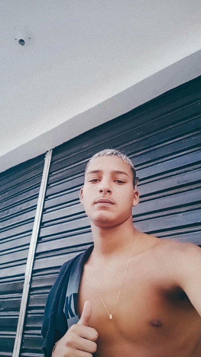 Pldosalsa33's tweet photo. Falador conspira tentando nós derrubar, inveja passa longe e nunca vai nos abalar.🥷🧿🧿🕊️🎈🤑💰💨 https://t.co/KOKmB4Hfy8