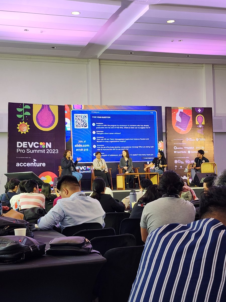 theointech's tweet image. HAPPENING NOW:
DEVCON Pro Summit 2023 in PH 🇵🇭

Current discussion is:
&quot;How do you balance passion and reward?&quot;

#DEVCONPROSummit2023 #DEVCONPH #Dev4Dev