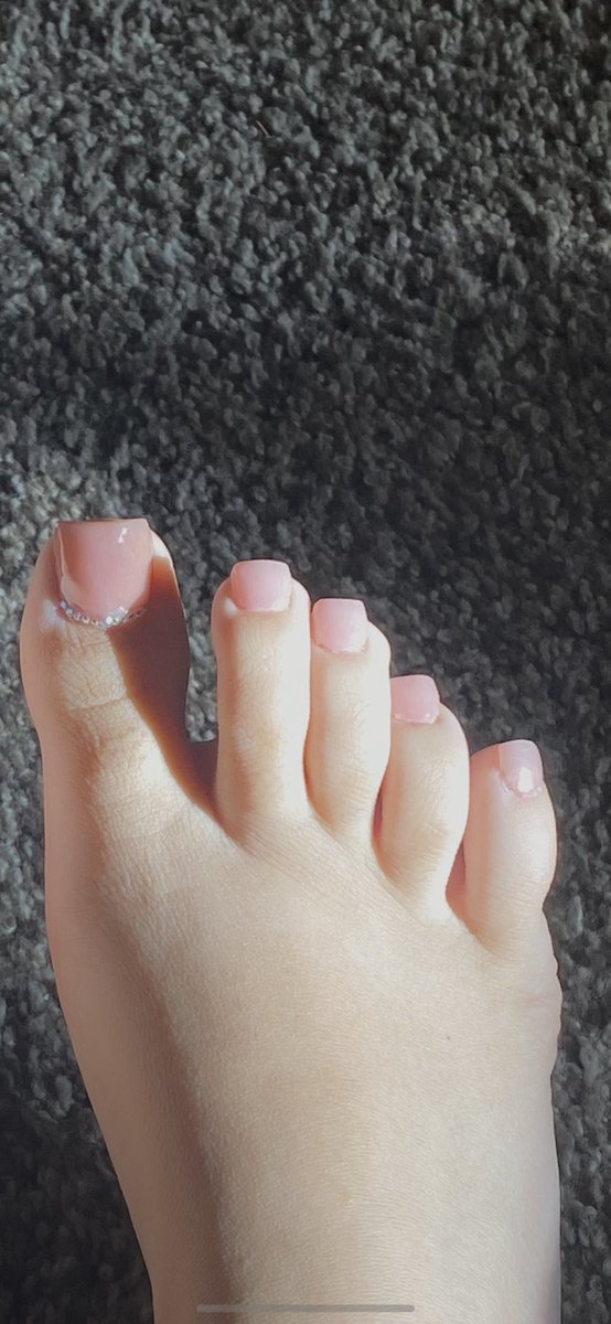MrsMixedkitty's tweet photo. Come suck on em 
#dominatrix #feet #feetfeetfeet #feetfethish #feetfetiche #feetworship #feetcum #footjob #footlovers #feetlovers #sexyfeet #porn #toes #soles #solesvideos
#SolesUpCowgirl #LoveHerFeet #feetfetish #FeetinFace https://t.co/P0eIzWmrAD