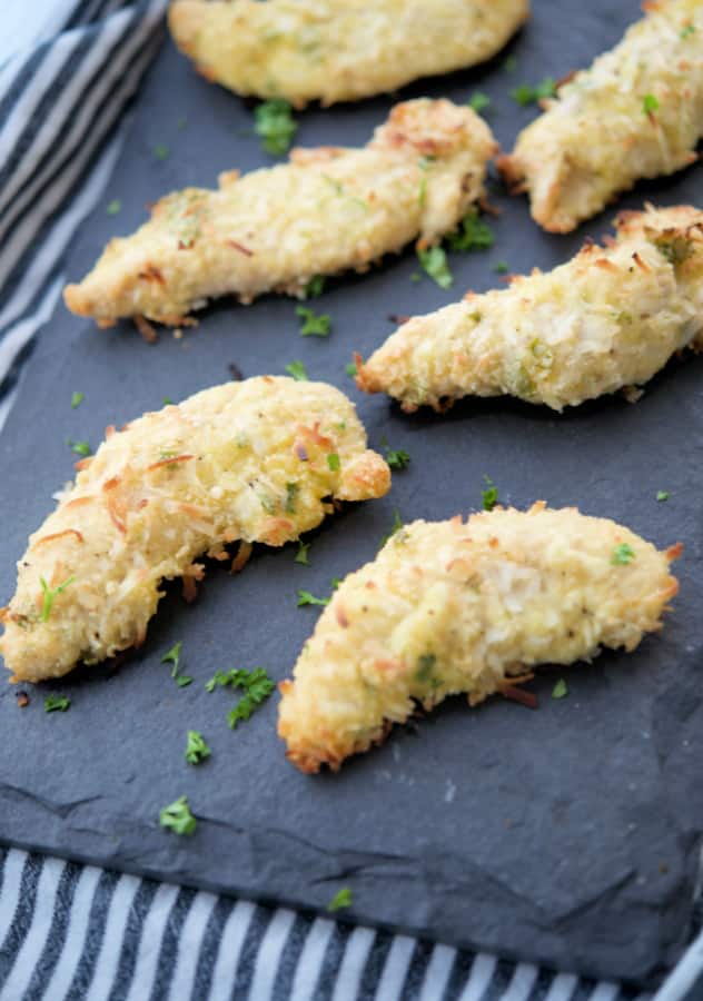 CarriesExpKtchn's tweet photo. Baked Coconut Chicken Tenders (GF-DF-LOWCARB/KETO)

🥥RECIPE--> https://t.co/1HwrqRqD3i 
#chickentenders https://t.co/4vZuRwFC3K