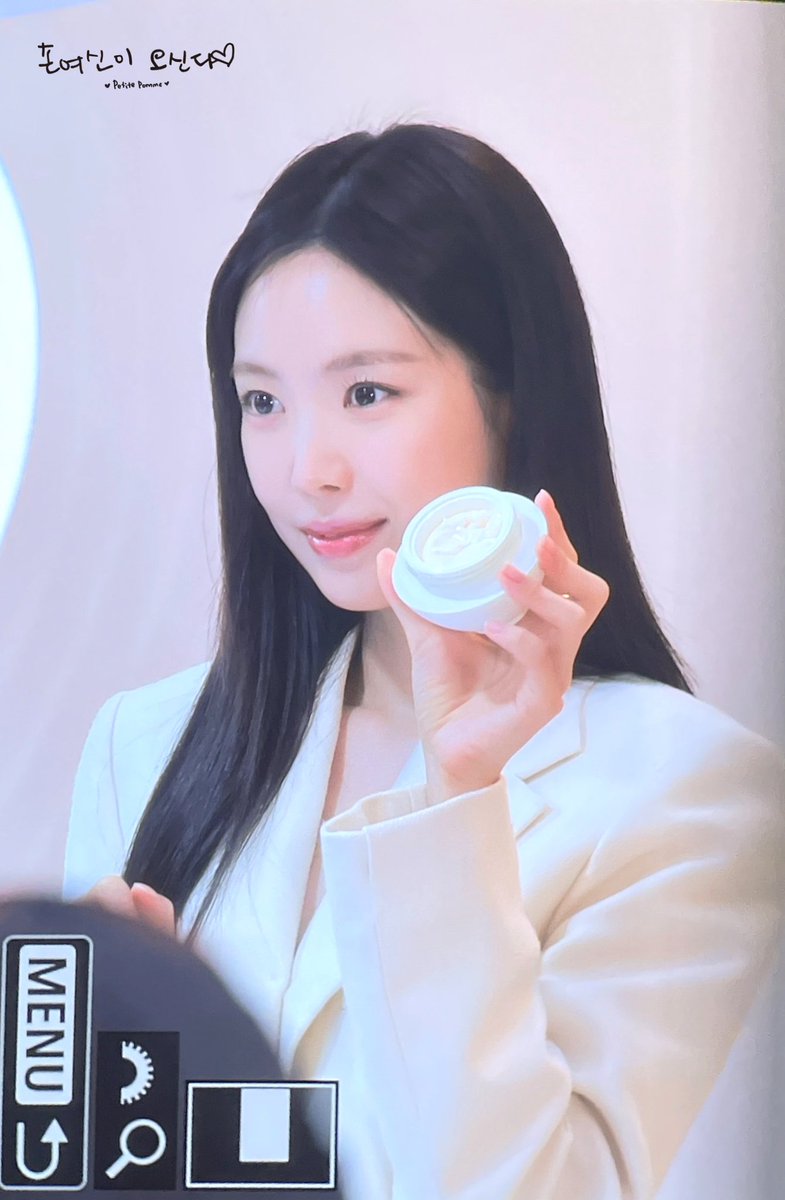 231020 프리뷰

울 낭여신이 오신다 🪽

 #손나은 #나은 #naeun #ナウン (<a href="/1994marcellasne/">나은</a> )