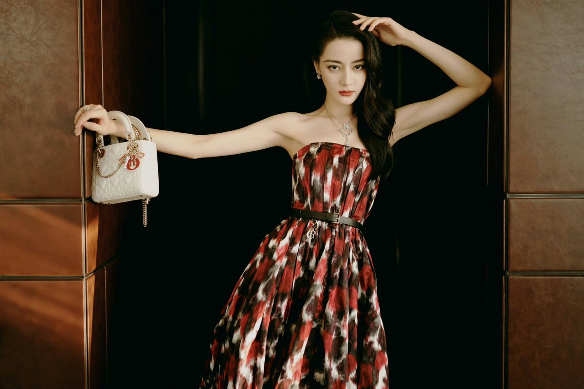 Reba_Xiao's tweet photo. 🍃[ #Dilmurat #Dilraba #Dilraba_Dilmurat #Dilmurat_Dilraba #dilireba #dilraba #dilrabadilmurat #dilrabadilmurat #dilraba #dilrabadilmurat #dilraba迪丽热巴 #迪丽热巴 #dichlenhietba #dlrb  #deardilraba #deardilireba #dilireba #dilirebafans #dilireba迪丽热巴 ]🍃🇨🇳 https://t.co/S7FjUvBgEb