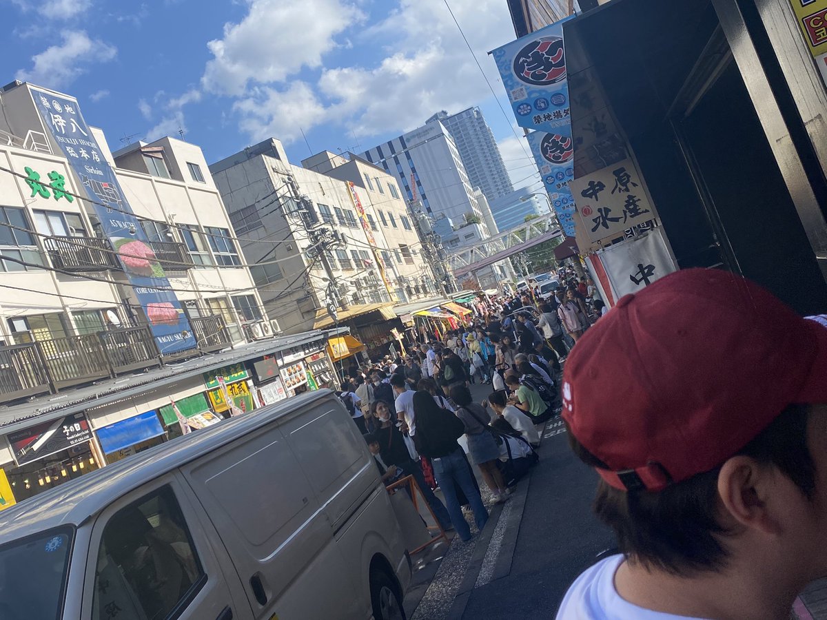 _____ta_____'s tweet photo. 築地なう。 https://t.co/rRfncgBOZu
